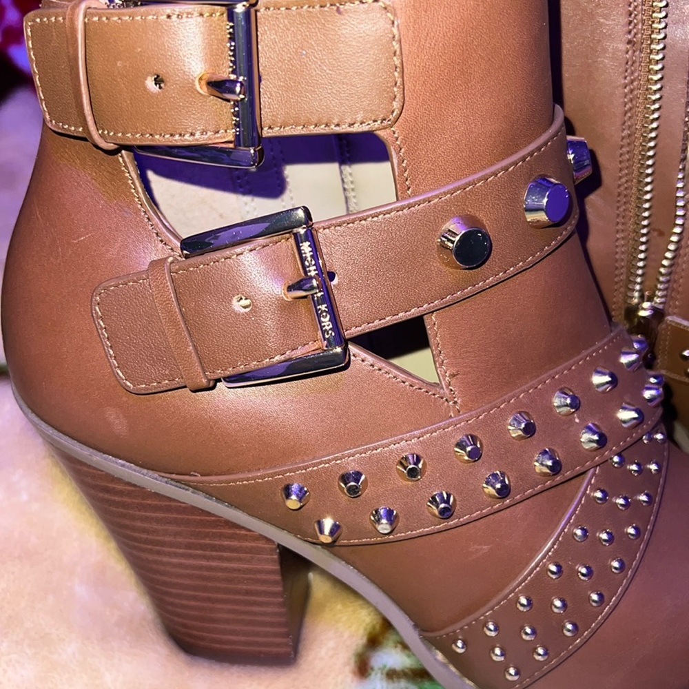 Michael Kors Dover Astor Stud Leather Ankle Boots💥 - Picture 3 of 8